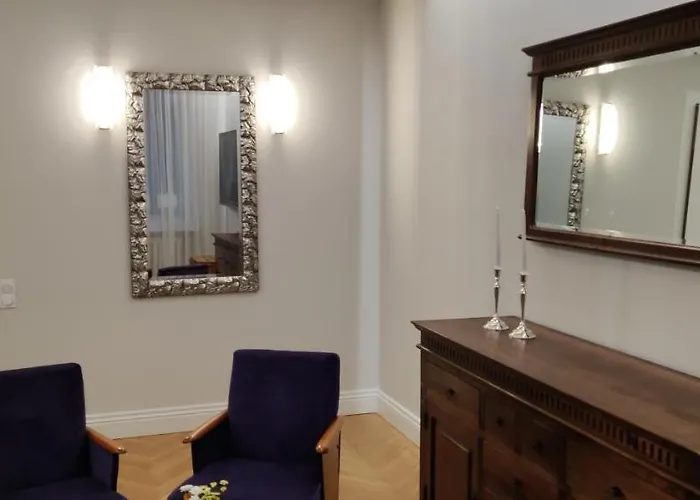 W Modernistycznej Kamienicy W Gdyni Apartmán *